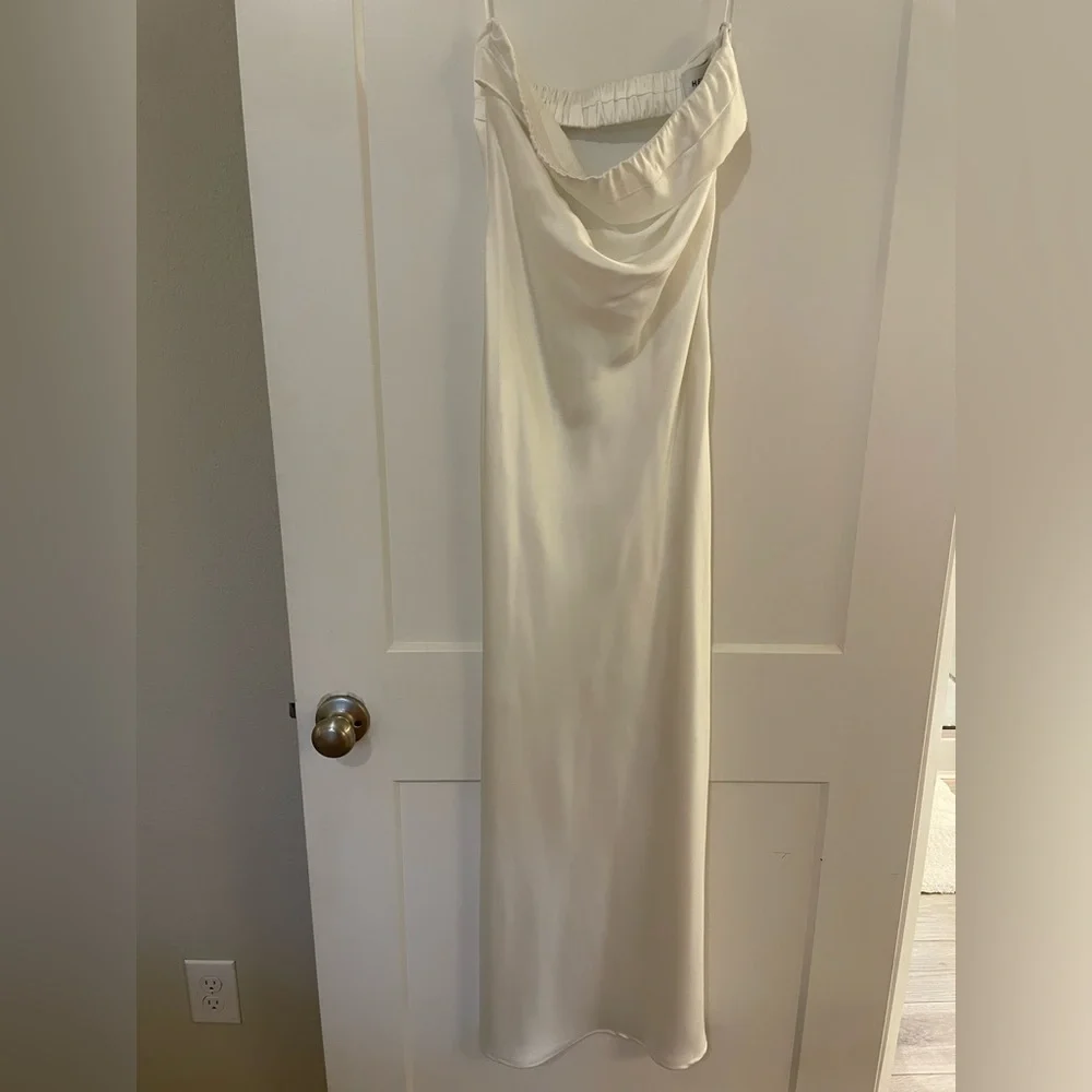 Hello Molly Strapless Cream Dress - Picture 3 of 5